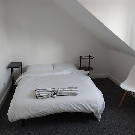 Joyful Room Rainham  Ngoại thất bức ảnh