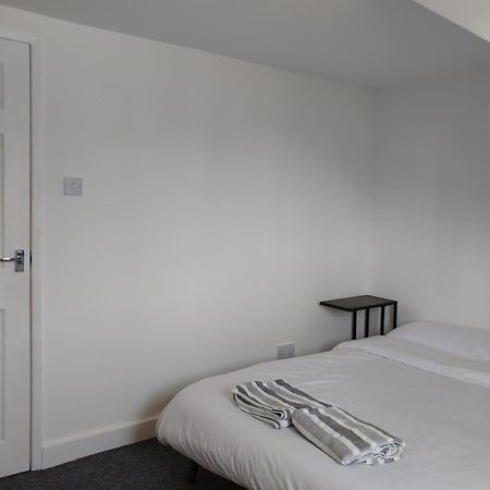 Joyful Room Rainham  Ngoại thất bức ảnh